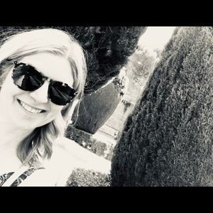 Meet your Posher, TJ